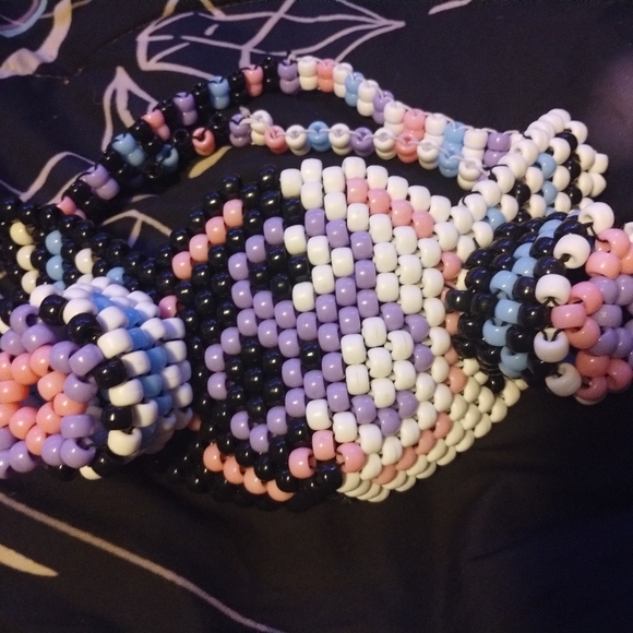 Kandi Mask - Picture 1 of 3